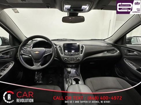 Used 2021 Chevrolet Malibu LT image 14