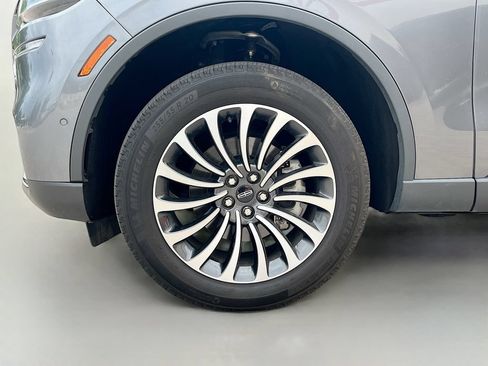 Used 2023 Lincoln Aviator Reserve w/ Equipment Group 201A AWD/4WD image 35