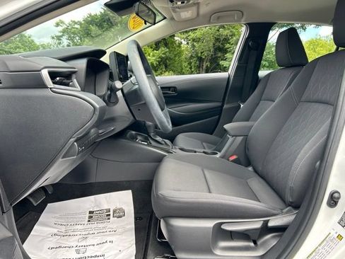 Used 2023 Toyota Corolla LE w/ LE Convenience Package FWD image 16