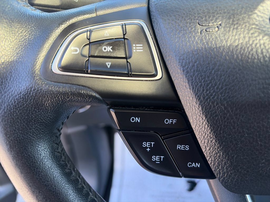 Used 2019 Ford EcoSport Titanium FWD image 34