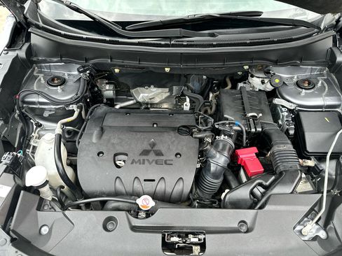 Used 2021 Mitsubishi Outlander Sport SE image 15