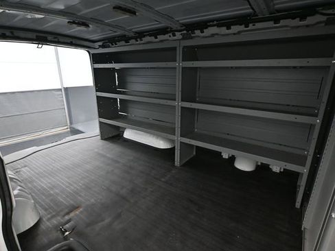 Used 2022 Chevrolet Express 2500 w/ Driver Convenience Package image 33