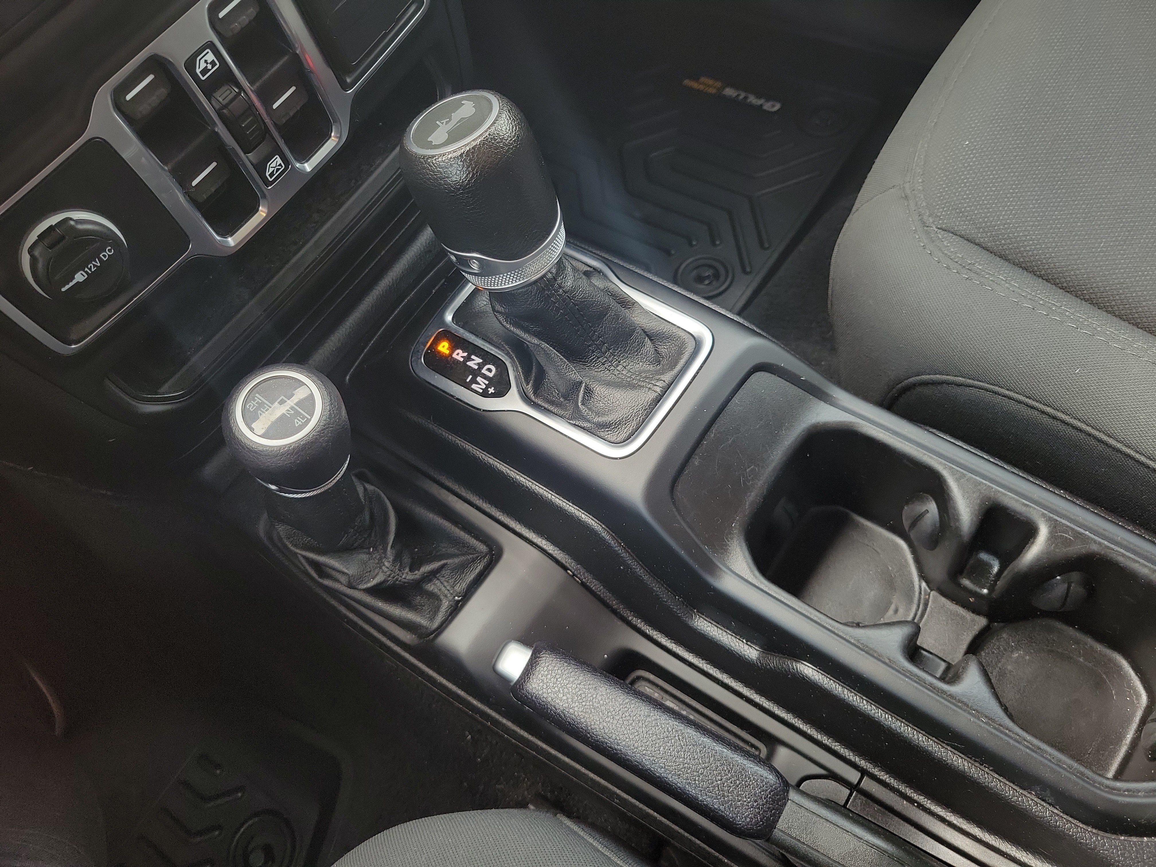 Used 2020 Jeep Wrangler Unlimited Sport S AWD/4WD image 32