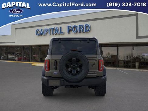 New 2025 Ford Bronco Outer Banks image 5