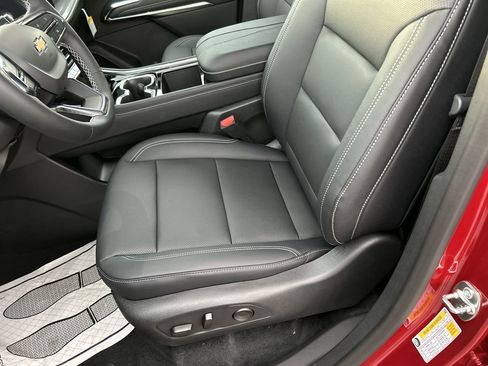 New 2026 Chevrolet Traverse LT w/ Driver Confidence Package image 25