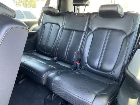 Used 2024 Jeep Wagoneer L Series II w/ Flexible Seating Group AWD/4WD image 18