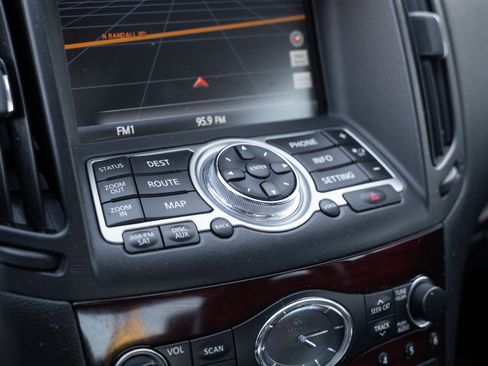 Used 2011 INFINITI G37 Journey w/ Premium Pkg image 14