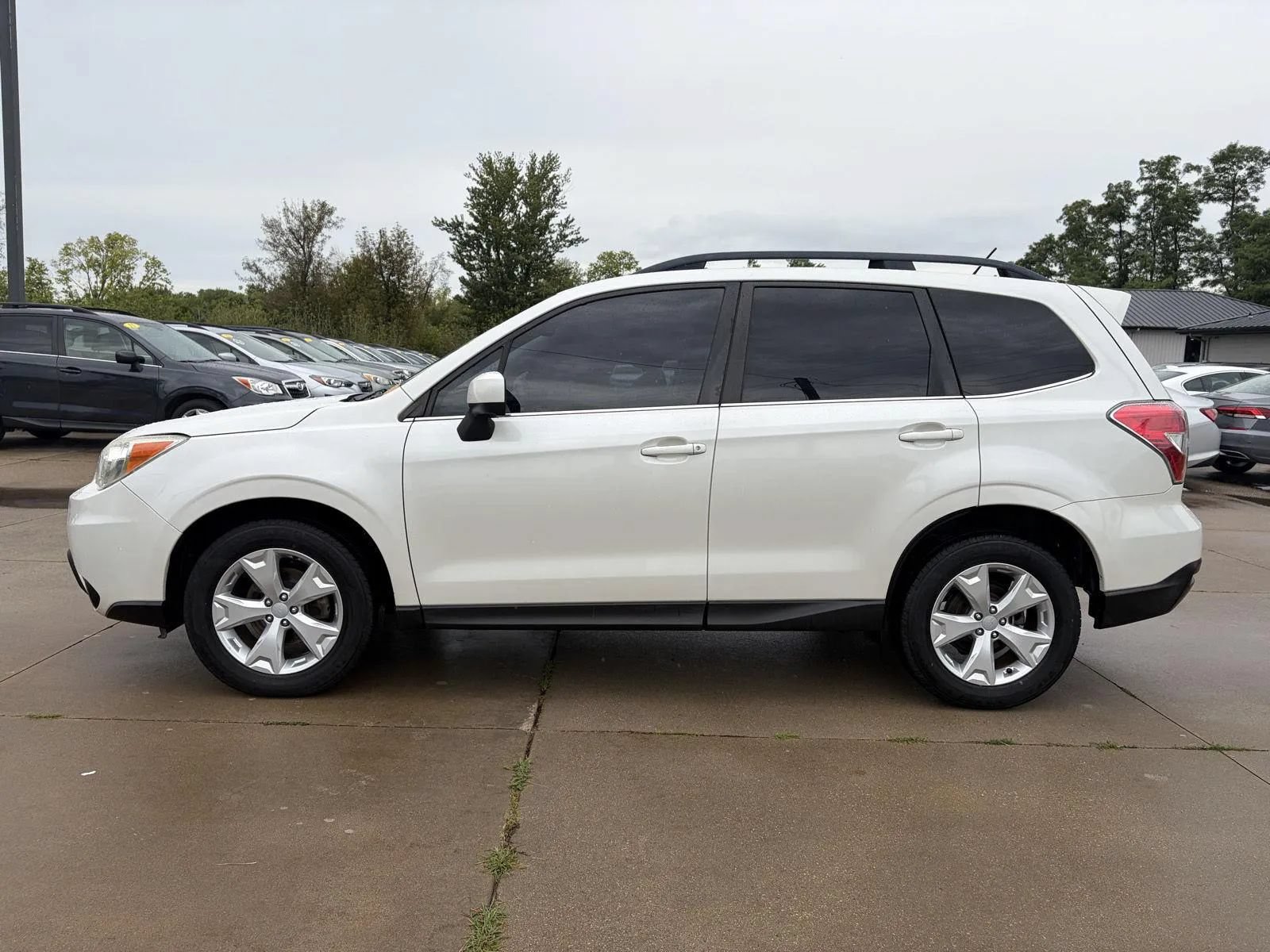 Used 2015 Subaru Forester 2.5i Limited w/ Popular Package #2 AWD/4WD image 5
