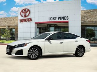 Used 2025 Nissan Altima 2.5 SV FWD video 1
