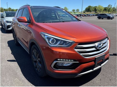Used 2018 Hyundai Santa Fe Sport w/ 2.0T Ultimate Tech Package 05 AWD/4WD image 1