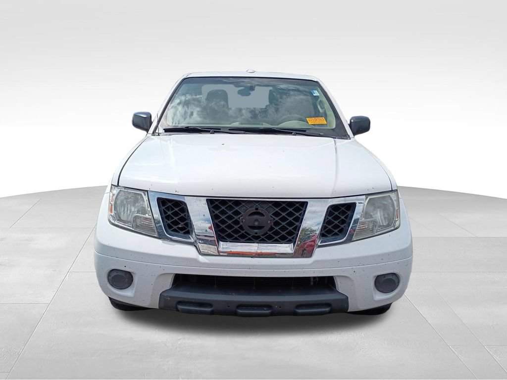 Used 2012 Nissan Frontier SV w/ SV Premium Utility Pkg RWD image 2