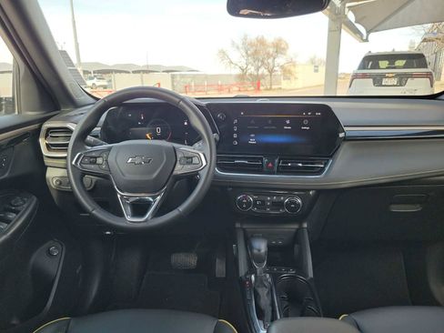Used 2025 Chevrolet TrailBlazer ACTIV w/ Convenience Package image 6
