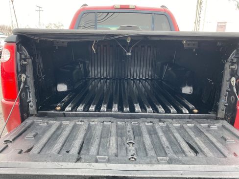 Used 2005 Ford Explorer Sport Trac XLS image 18