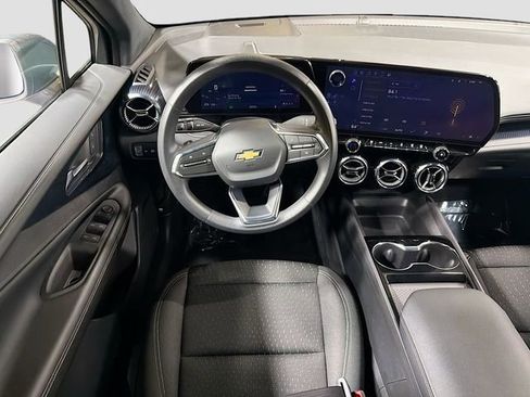 Used 2025 Chevrolet Blazer EV LT image 15
