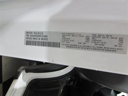 Used 2024 RAM ProMaster 2500 w/ Convenience Group image 60