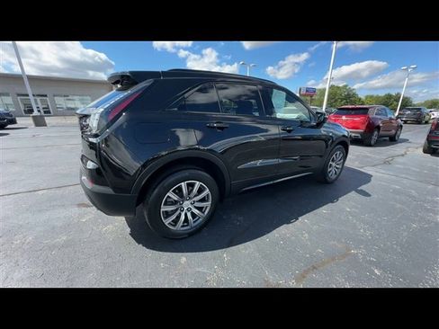 Used 2022 Cadillac XT4 Sport w/ Comfort Package image 8