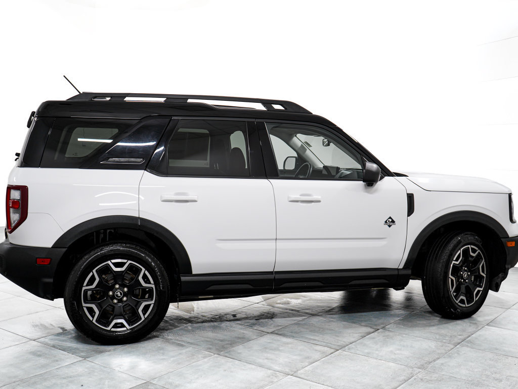Certified 2025 Ford Bronco Sport Outer Banks w/ Outer Banks Tech Package+ AWD/4WD image 7