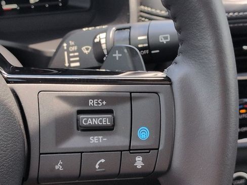 Used 2023 Nissan Rogue Platinum w/ Platinum Premium Package AWD/4WD image 30
