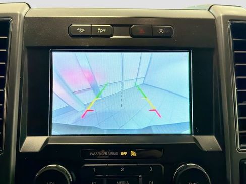 Used 2018 Ford F150 XLT w/ Equipment Group 302A Luxury AWD/4WD image 13