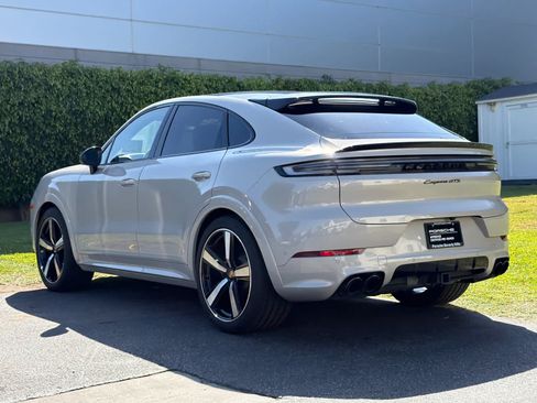 Certified 2026 Porsche Cayenne GTS AWD/4WD image 3