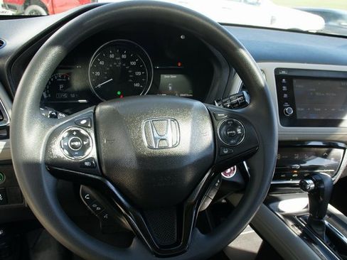 Used 2022 Honda HR-V EX image 16