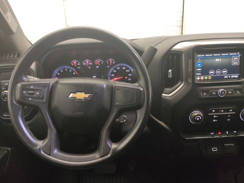 Used 2019 Chevrolet Silverado 1500 Custom w/ Custom Value Package image 22