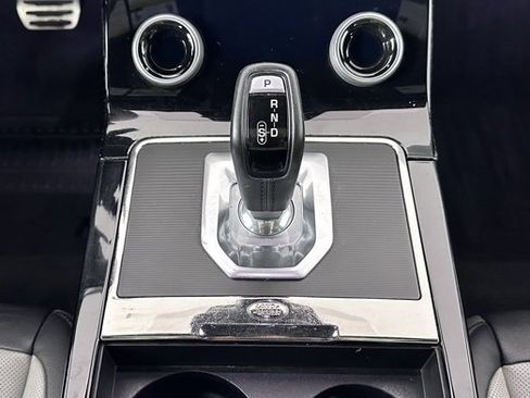 Used 2020 Land Rover Range Rover Evoque R-Dynamic S image 24
