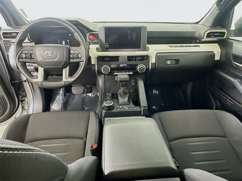 Used 2024 Toyota Tacoma TRD Off-Road image 16