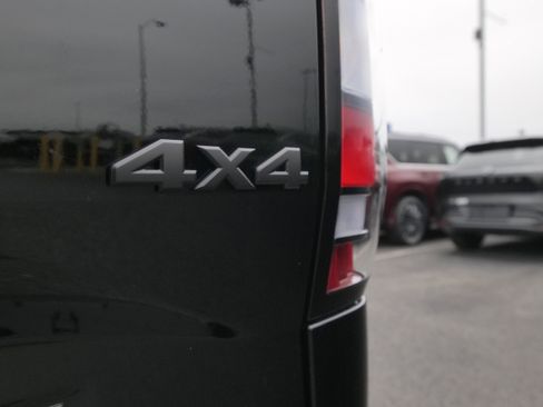 New 2026 Nissan Frontier SV w/ All-Weather Content Package image 10