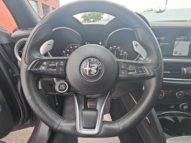 Used 2022 Alfa Romeo Stelvio Veloce AWD/4WD image 48