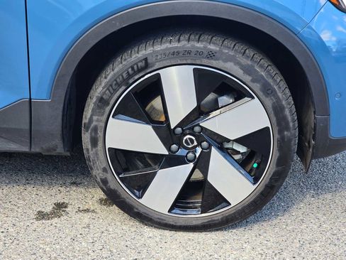 Certified 2023 Volvo C40 P8 Recharge Ultimate AWD/4WD image 10