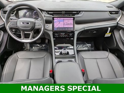 New 2025 Jeep Grand Cherokee L Limited w/ Black Appearance Package image 24