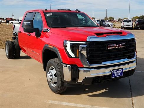 New 2026 GMC Sierra 3500 Pro image 6