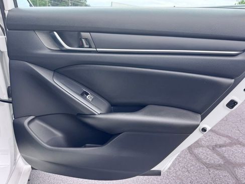 Used 2019 Honda Accord Sport image 25