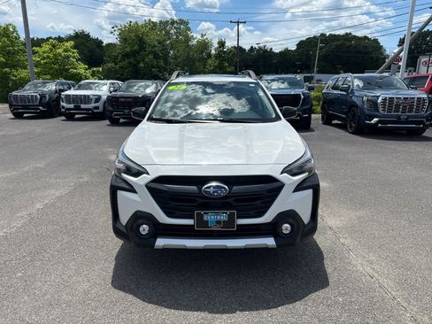 Used 2024 Subaru Outback Limited AWD/4WD image 8