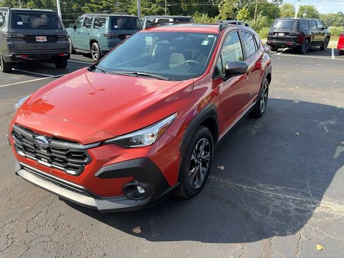 Used 2025 Subaru Crosstrek 2.5i Premium AWD/4WD image 2