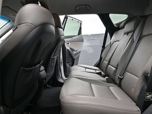 Used 2017 Hyundai Santa Fe Sport FWD image 16