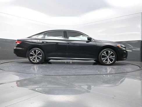 Used 2022 Volkswagen Passat 2.0T SE image 29