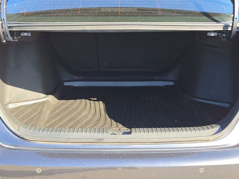 Used 2023 Honda Accord Touring image 11