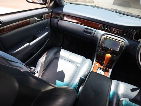 Used 1999 Cadillac Seville STS FWD image 24