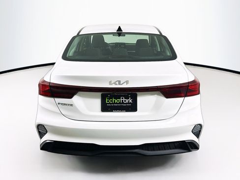 Used 2024 Kia Forte LXS image 7