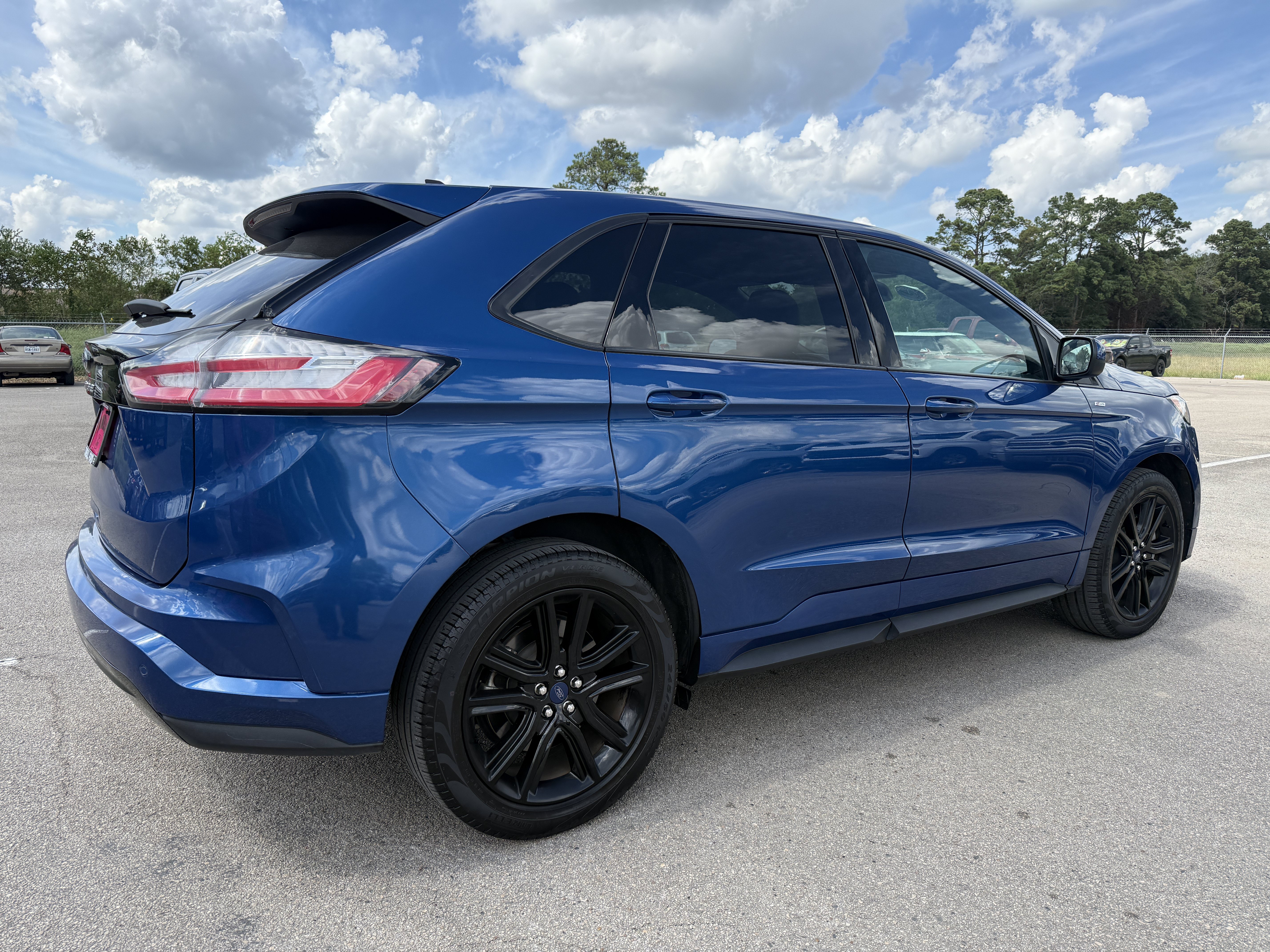 Used 2024 Ford Edge ST-Line AWD/4WD image 2