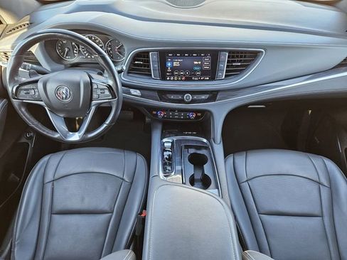 Used 2024 Buick Enclave Premium image 25