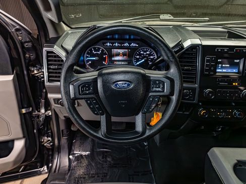 Used 2019 Ford F250 XLT w/ FX4 Off-Road Package image 12