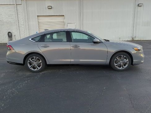 New 2025 Honda Accord EX-L image 5