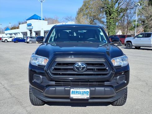 Used 2023 Toyota Tacoma SR image 9
