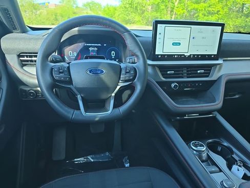 Certified 2025 Ford Explorer ST-Line w/ ST-Line Street Pack AWD/4WD image 20