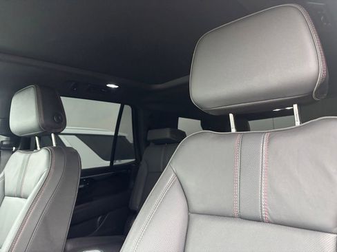 Used 2025 Chevrolet Tahoe RST w/ Comfort Package AWD/4WD image 11