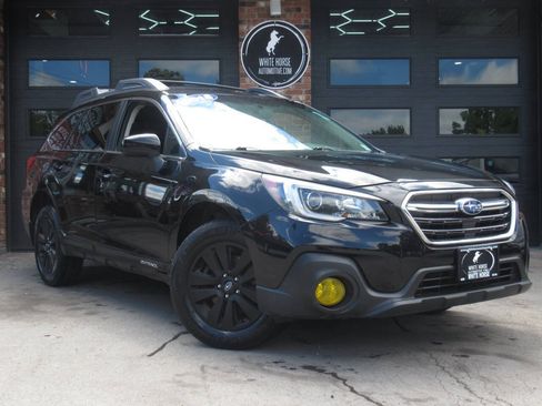Used 2018 Subaru Outback 2.5i Premium AWD/4WD image 2
