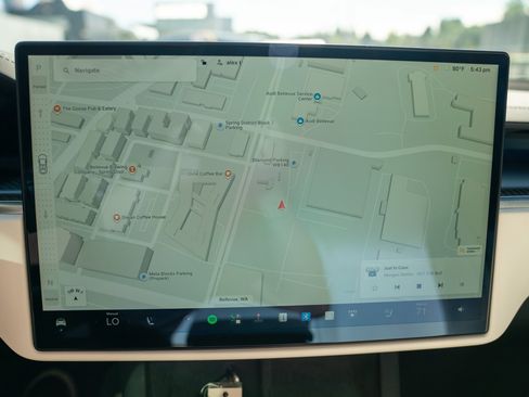 Used 2022 Tesla Model X Plaid AWD/4WD image 15